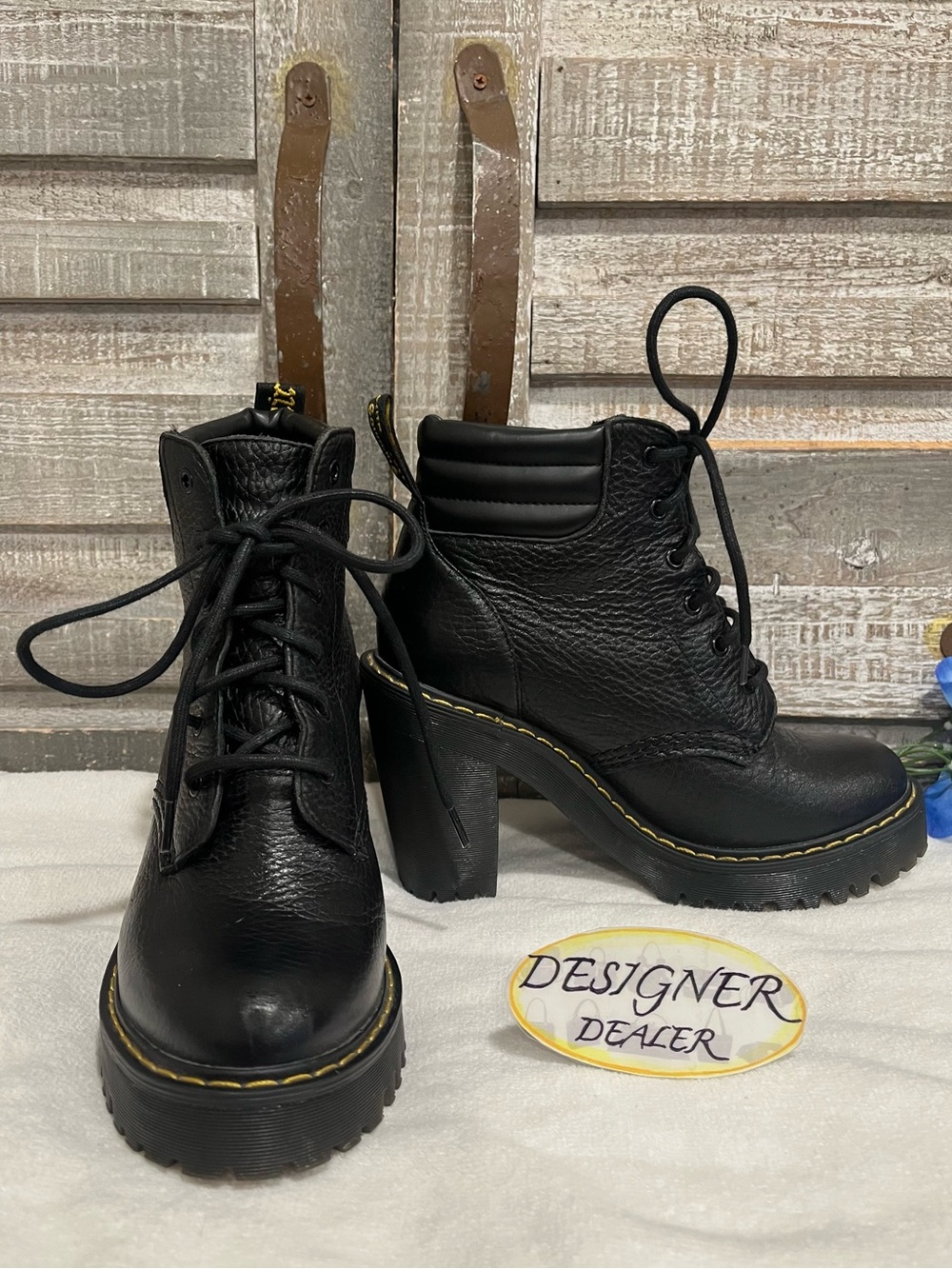 Dr. Martens Persephone Black Leather Lace Up Booties Size 5 EUC! - Picture 3 of 12